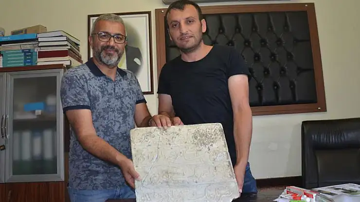 Kızılırmak kenarında bulunan kitabe müzeye teslim edildi