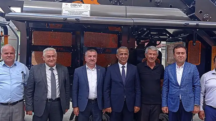 Silaj streçleme makineleri teslim töreni