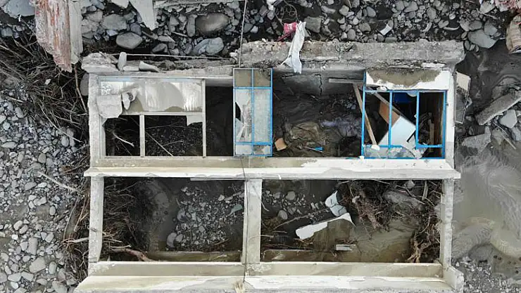 Babaçay köyünde büyük yıkım: Çoğu yok oldu