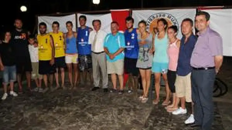 Plaj Voleybolu Sona Erdi