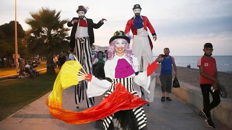 Tiyatronun kalbi Atakum'da attı