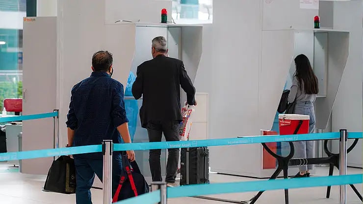 İçişleri Bakanlığı tarafından 81 il valiliğine ülkeye giriş tedbirleri konulu bir genelge gönderildi