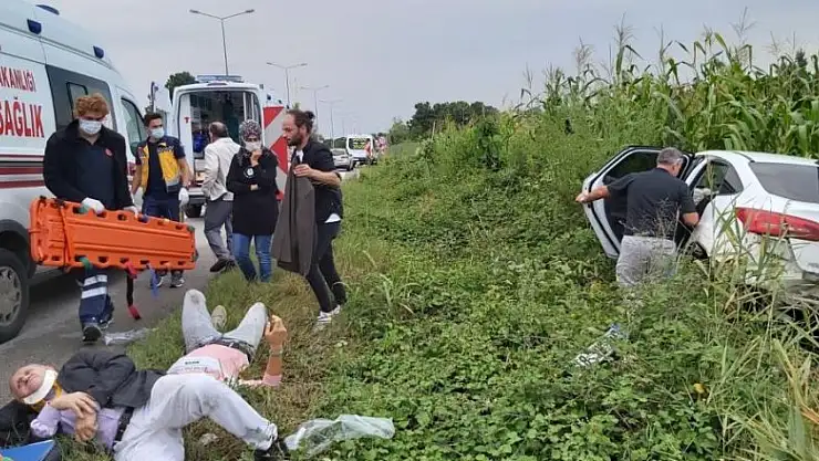 Otomobil yoldan çıktı: 2 yaralı