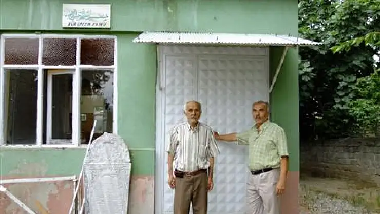 CEMAAT VAR, İMAM YOK