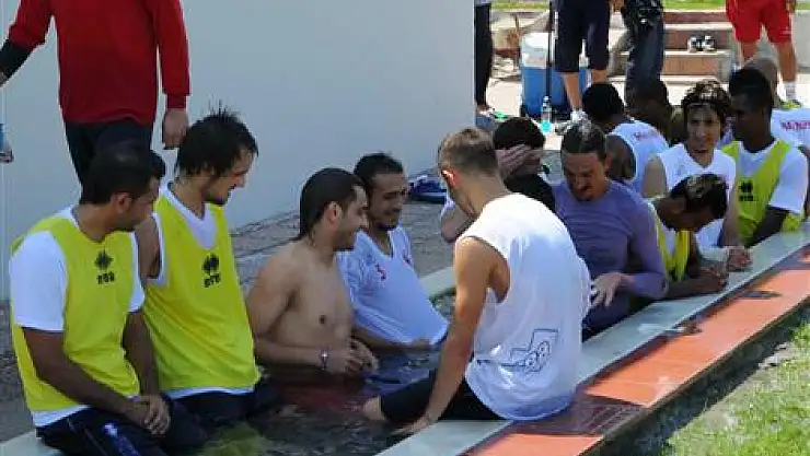 Samsunspor Antreman sonrası şok havuza girdi