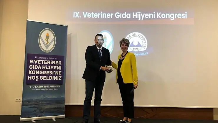 OMÜ'lü akademisyene 'en iyi sözlü bildiri' ödülü