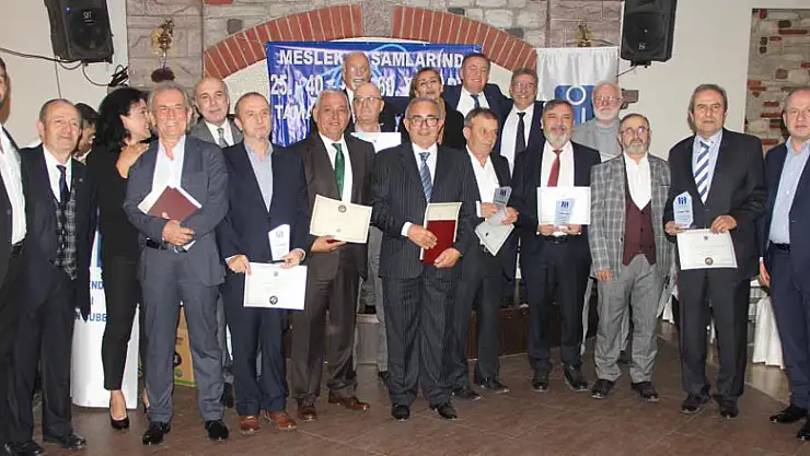 İnşaat mühendisi meslek büyüklerine onur belgesi