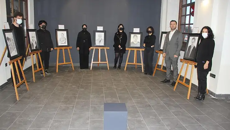 Samsun'da Kovid-19'dan vefat eden 10 sağlık çalışanının portreleri yapıldı