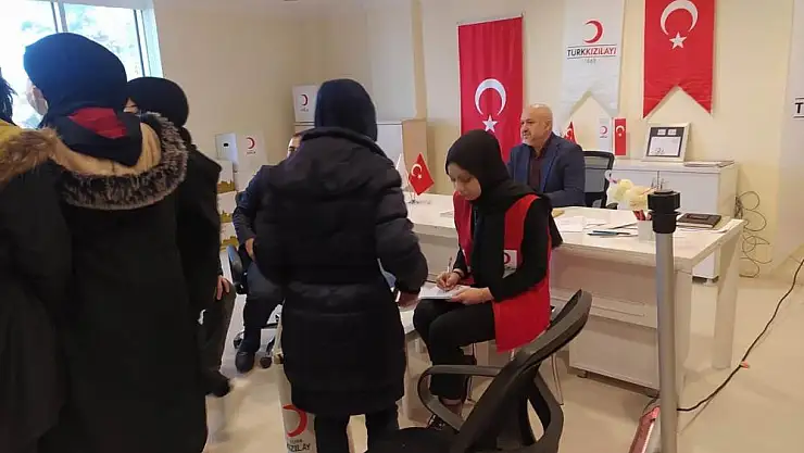 Kızılay'dan ihtiyaç sahibi öğrencilere kış desteği