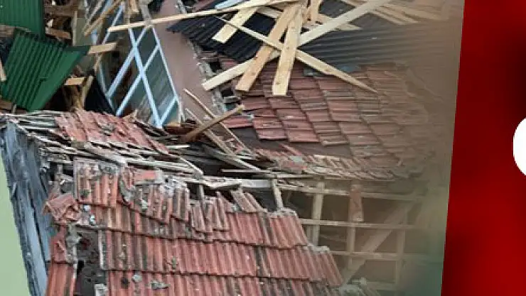 Samsun'da fırtına çatıları uçurdu