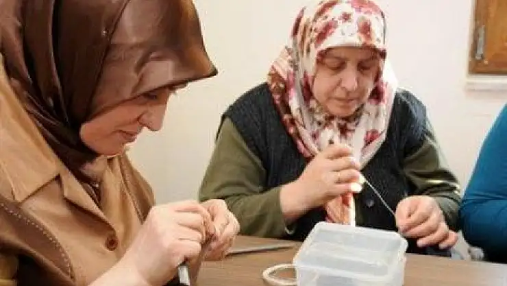 Canikli hanımlara altın bilezik