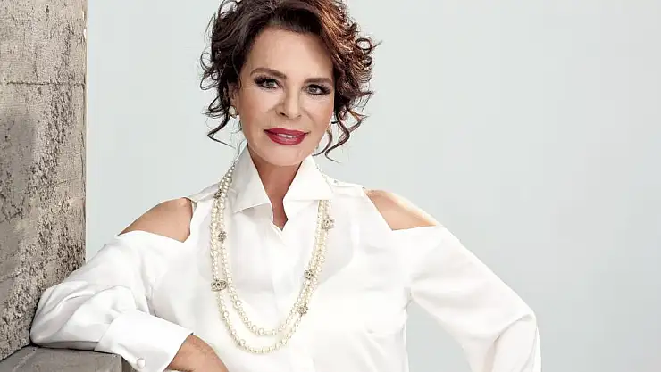 Hülya Koçyiğit'ten damadına övgü: 'Engin Altan Düzyatan dört dörtlük bir oyuncu'