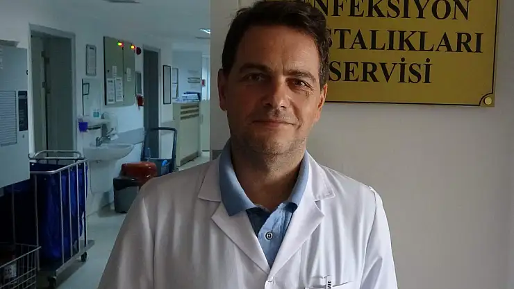 'Omicron varyantının akciğerler boyutunda tahribat yapıcı bir etkisi şimdilik gözükmüyor'