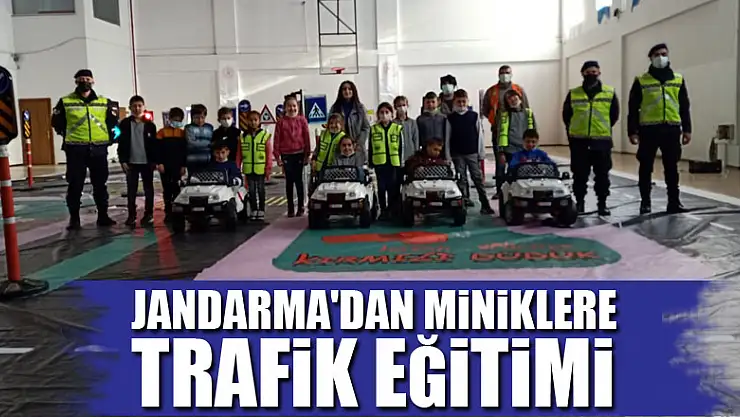 JANDARMA'DAN MİNİKLERE TRAFİK EĞİTİMİ