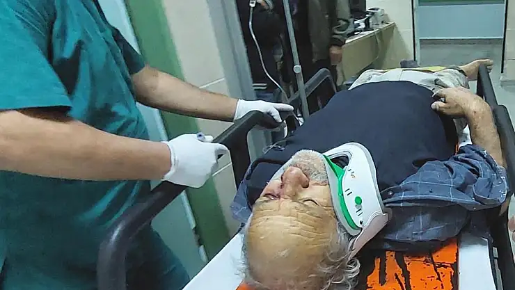 İnşaattan düşen yaşlı adam ölümden döndü