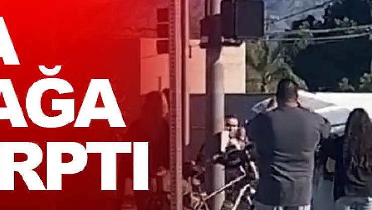 ABD'de raylara inen uçağa tren çarptı