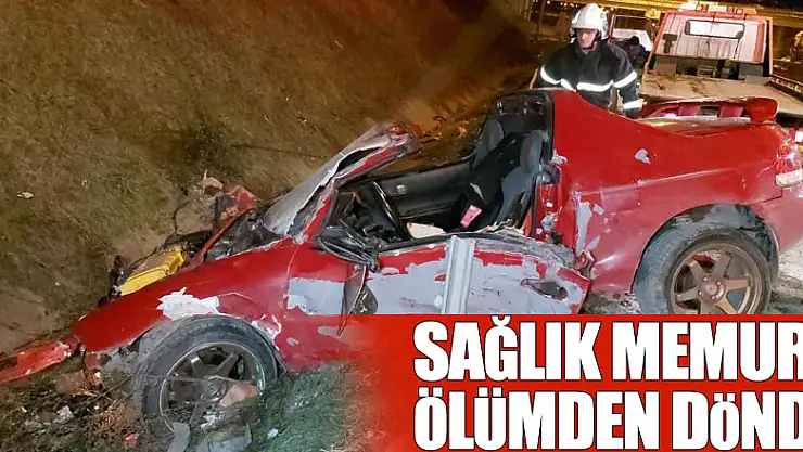 Otomobiliyle bariyere çarpan sağlık memuru ölümden döndü