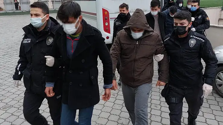 Samsun'da DEAŞ'tan 9 kişi sınır dışı, 3 kişinin sorgusu sürüyor