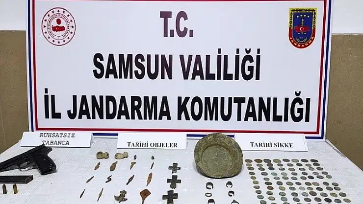 Samsun'da jandarma 136 adet sikke ele geçirdi