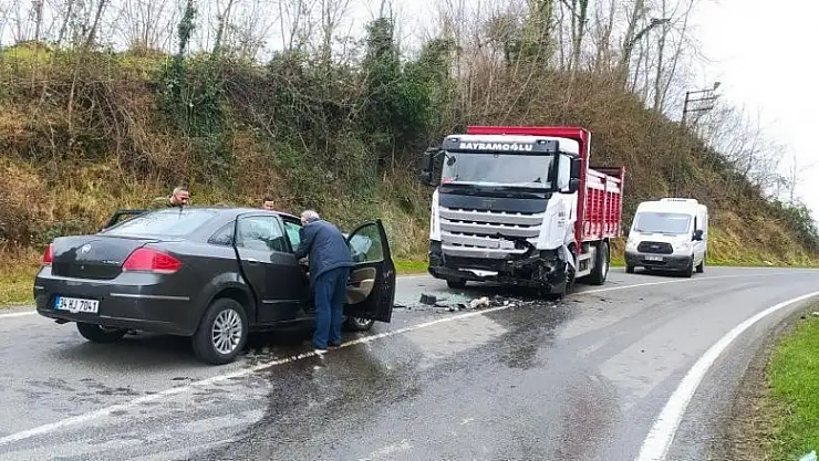 Ordu'da otomobil ile kamyon çarpıştı: 2 ölü, 2 yaralı