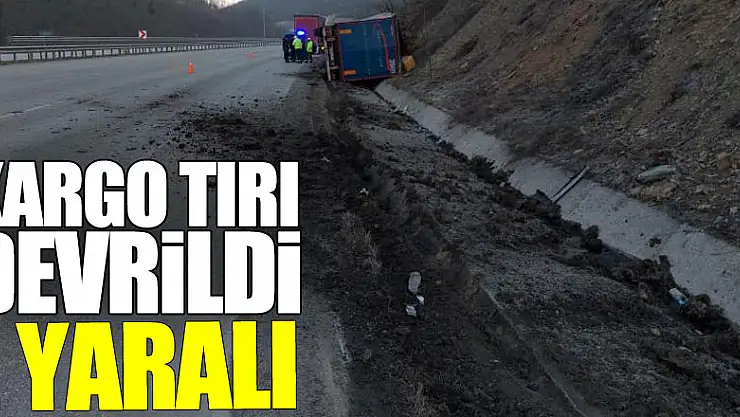 Samsun'da kargo tırı devrildi: 1 yaralı