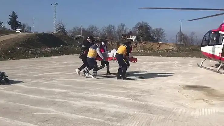 Kalp krizi geçiren hasta için ambulans helikopter zamanla yarıştı