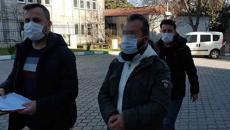 Karısının boğazına bıçak dayayıp boynundaki altını alan koca gözaltına alındı