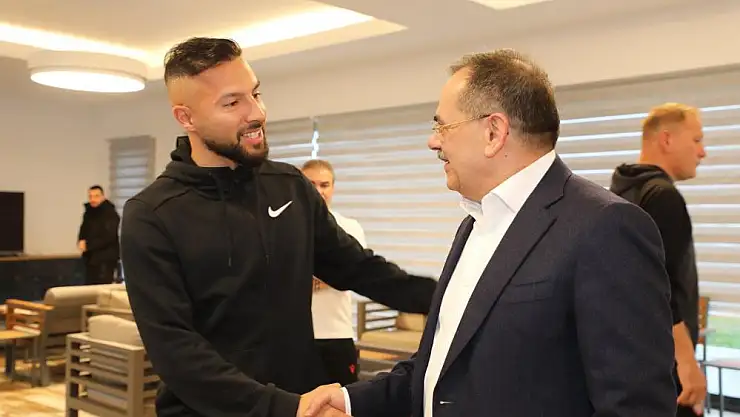 Samsunspor'u zorlu deplasmana Başkan Demir uğurladı