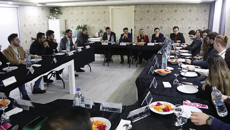 Gençlik Meclisleri Ukrayna-Rusya savaşını kınadı