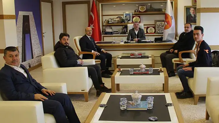 Başarılı sporcuya kaymakam ve başkandan destek