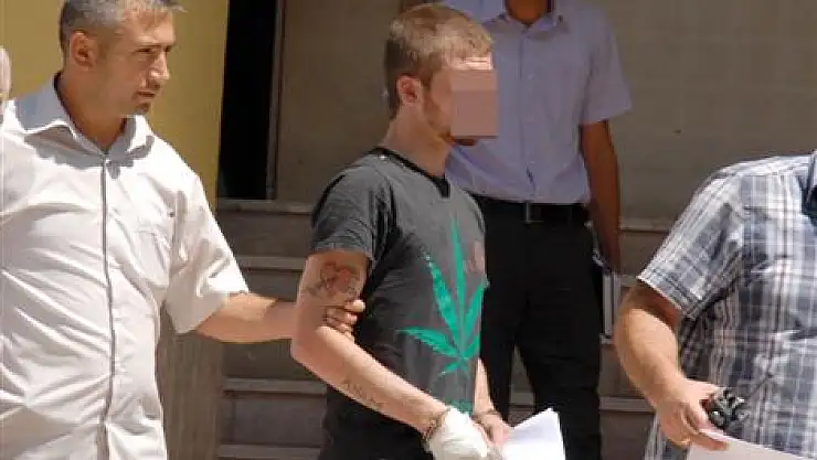 Hırsızlık Zanlıları Tutuklandı