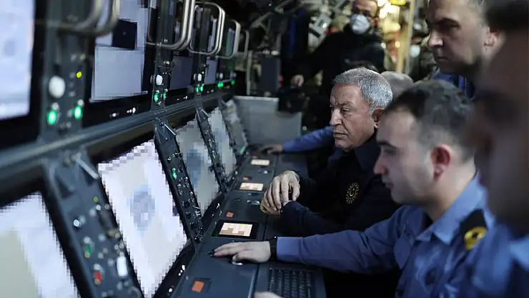 Bakan Akar, milli atış sistemi MÜREN'i kullandı, milli torpido AKYA ilk defa gerçek hedefe atıldı