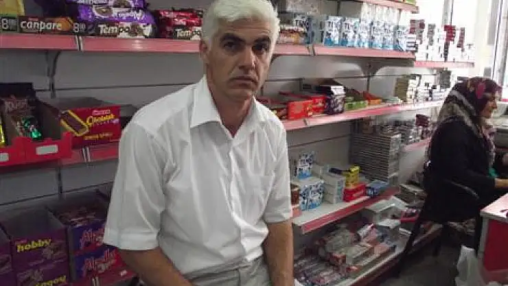 AVM' ler, Bakkalı bitirdi