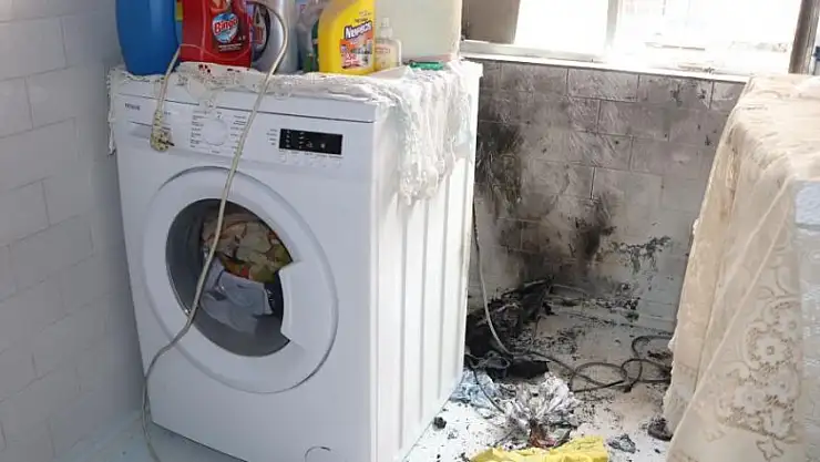 Çamaşır makinesi kablosu alev aldı: 1 yaralı  