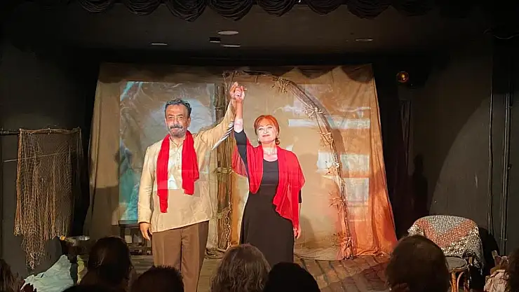 Dil Yurdu 'Kuyunun Dibindeki Taş' Türkiye genelinde sahnelenecek