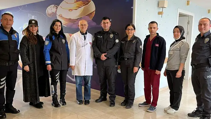Polislerden çocuklara moral
