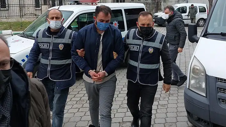 Samsun'da Onur Anıtı'na saldıranlara 5 yıl 22'şer gün hapis