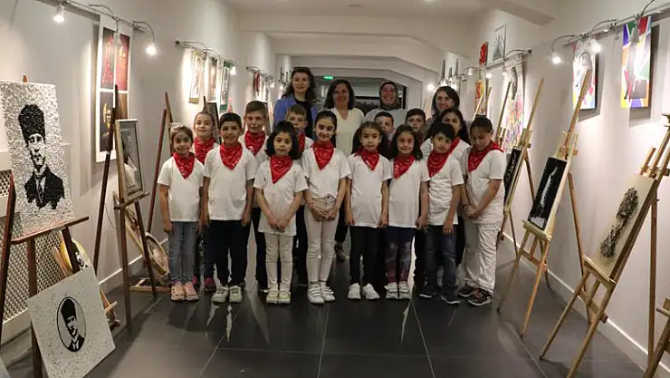 100 minik öğrenciden 100 Atatürk eseri