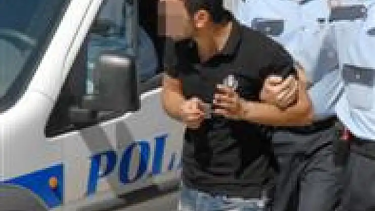 Bıçakla Yaralamaya Gözaltı
