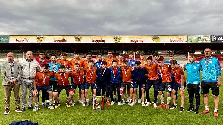 TÜRKİYE İKİNCİLİĞİ ATAKUM BELEDİYESPOR'DA