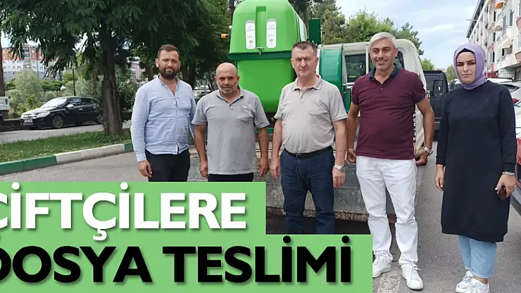 ÇİFTÇİLERE DOSYA TESLİMİ