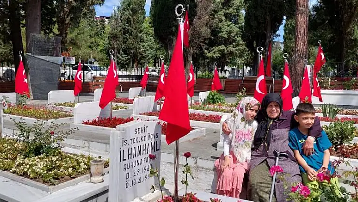 Bayramda şehit annesinden şehit annesine vefa