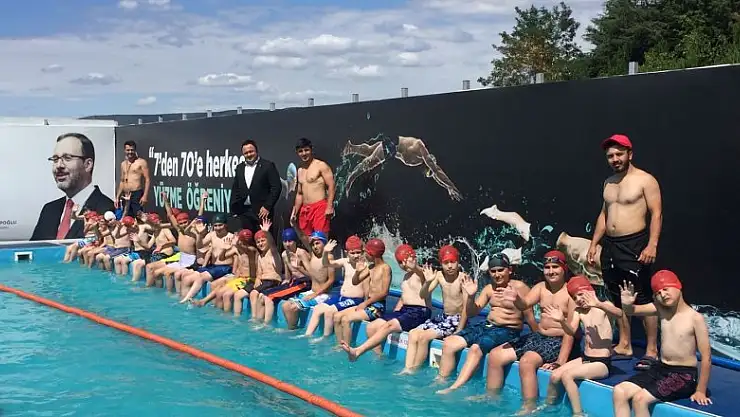 'Yüzme Bilmeyen Kalmasın Projesi'ne Vezirköprü'den bin başvuru