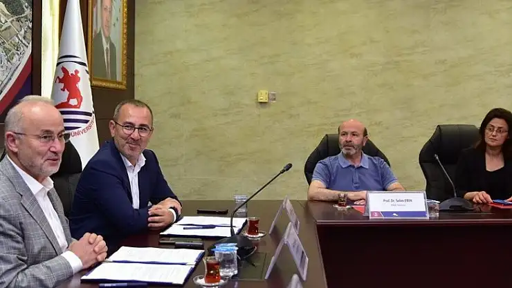 OMÜ'lü 200 uluslararası öğrenciye ticari eğitim