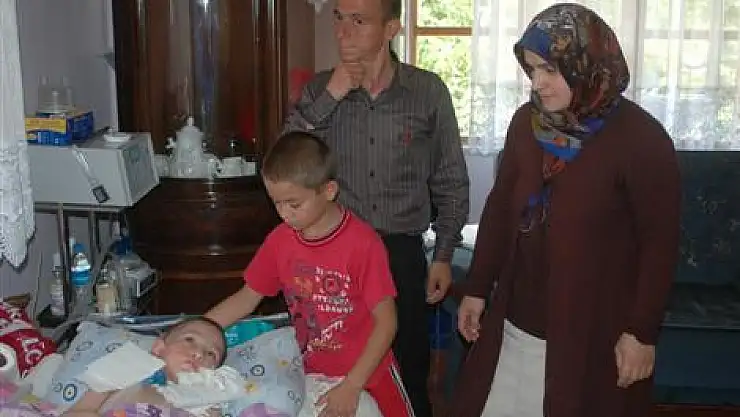 Selim hayata tutunmaya çalışıyor