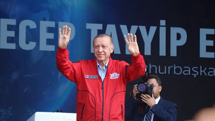 Cumhurbaşkanı Erdoğan'dan Yunanistan'a: 'İzmir'i unutma, bir gece ansızın gelebiliriz'