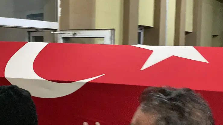 Pençe Kilit Harekat bölgesinde kaza kırıma uğrayan helikopterde 1 asker şehit düştü