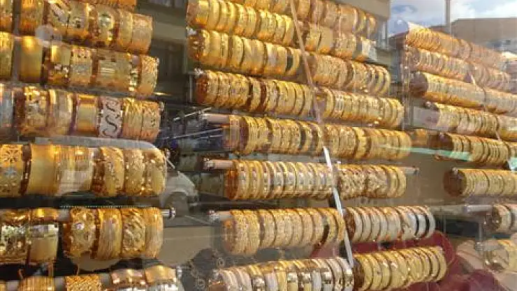 Altın'a 'Yoyo' benzetmesi