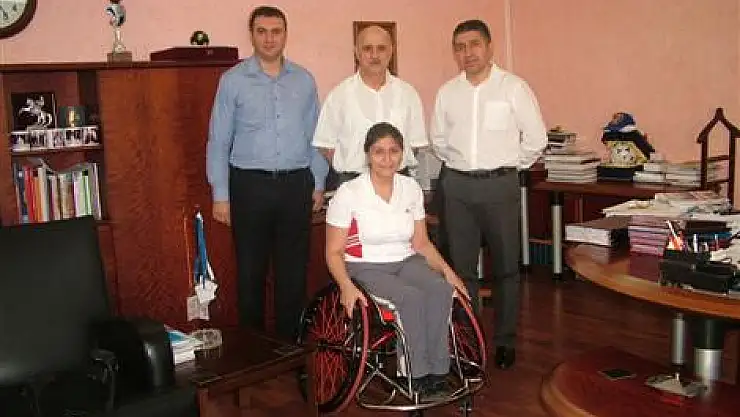Engelli Milli Basketbolcuya OMÜ Vakfı sahip çıktı
