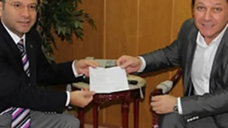 Borsan personelinden Somali'ye yardım